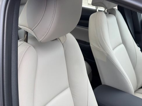 New 2026 MAZDA MAZDA3 2.5 S Sedan w/ Preferred Pkg image 8