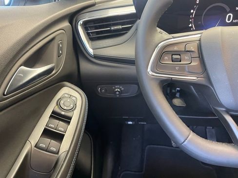 Used 2026 Buick Encore GX Sport Touring FWD image 12