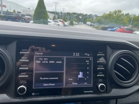 Used 2023 Toyota Tacoma SR AWD/4WD image 29