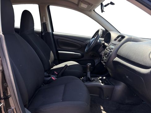Used 2015 Nissan Versa S FWD image 17