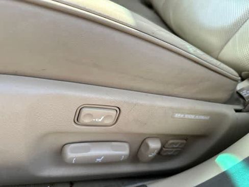 Used 2004 Lexus LS 430 w/ Premium Pkg RWD image 7