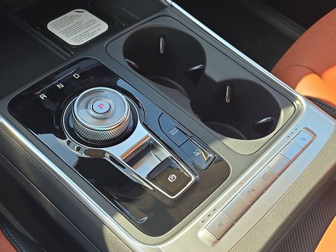 New 2026 Kia Carnival EX FWD image 27