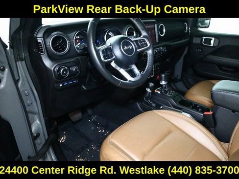 Used 2022 Jeep Wrangler Unlimited Sahara w/ Cold Weather Group image 17