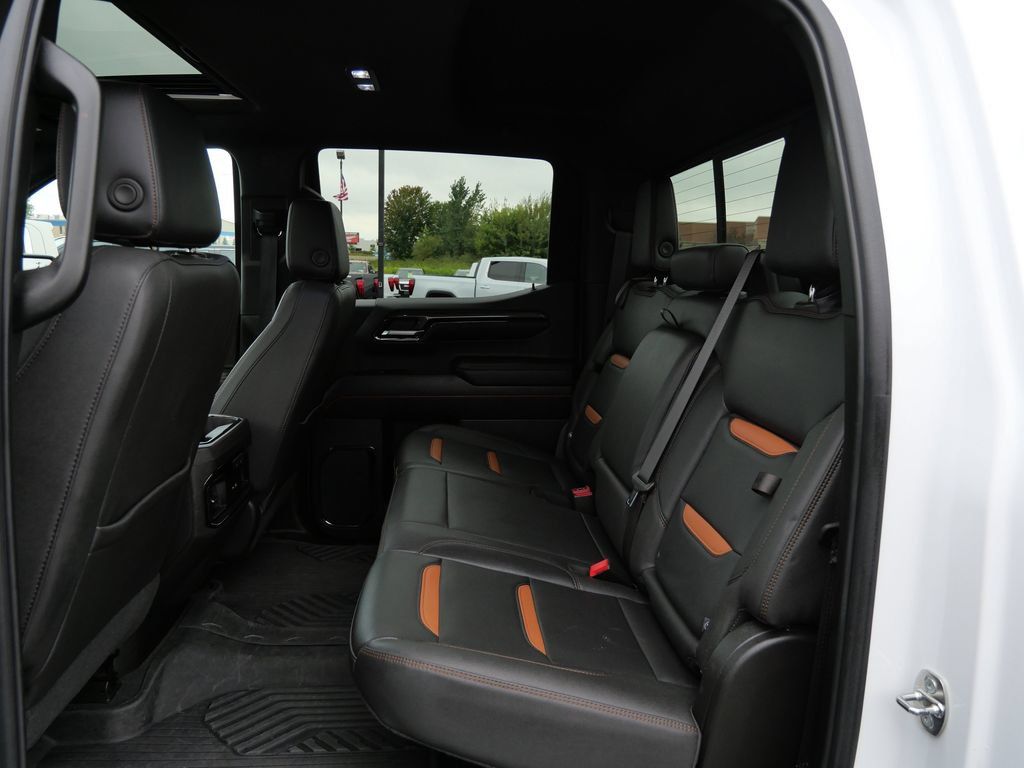Certified 2024 GMC Sierra 1500 AT4 w/ AT4 Preferred Package AWD/4WD image 23
