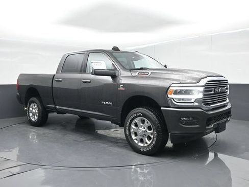 Used 2024 RAM 2500 Laramie w/ Safety Group AWD/4WD image 2
