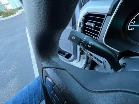 Used 2022 Ford F150 XL w/ Trailer Tow Package image 32