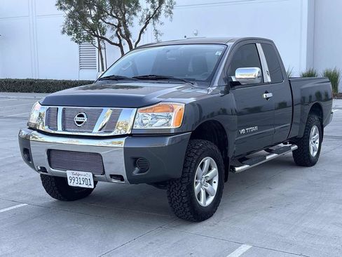 Used 2012 Nissan Titan SV w/ Tow Pkg AWD/4WD image 7