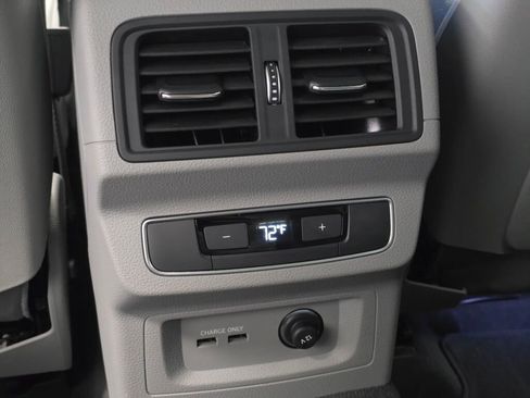 Certified 2025 Audi Q5 2.0T Premium Plus w/ Premium Plus Package image 18