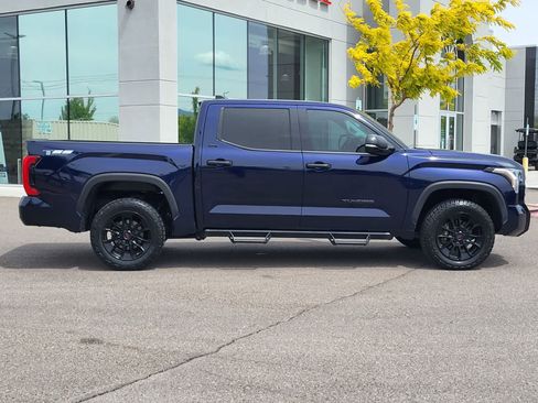 Used 2023 Toyota Tundra SR5 w/ SR5 Convenience Package AWD/4WD image 4