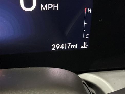 Used 2024 Buick Encore GX Avenir w/ Avenir Technology Package image 13