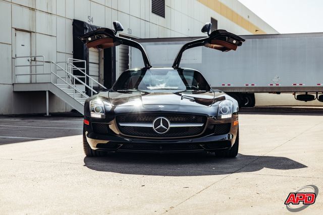 Used 2012 Mercedes-Benz SLS AMG Coupe image 32
