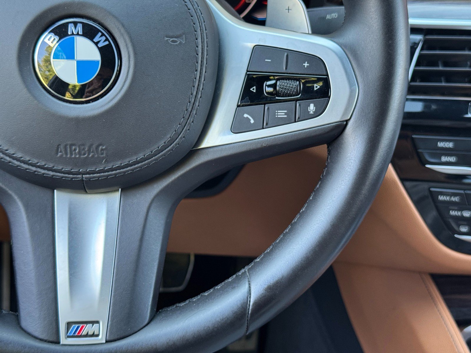 Used 2021 BMW 540i w/ M Sport Package RWD image 22