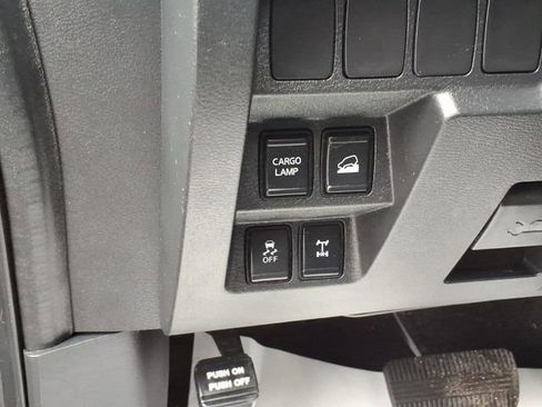 Used 2022 Nissan Frontier PRO-4X w/ Off-Road Protection Package AWD/4WD image 16