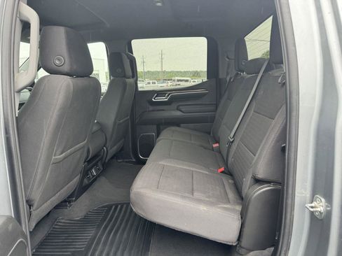 Used 2025 Chevrolet Silverado 1500 LT RWD image 27