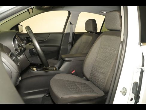 Used 2023 Chevrolet Equinox LT image 21