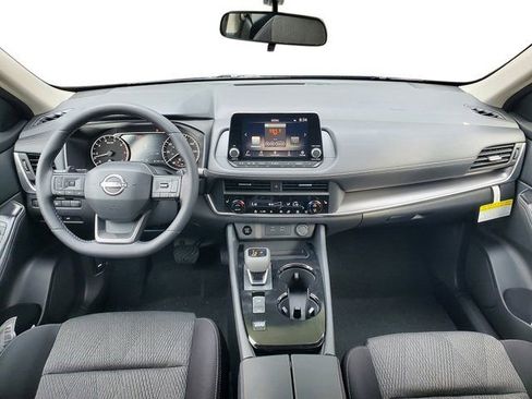 New 2026 Nissan Rogue SV w/ Cold Weather Package FWD image 18
