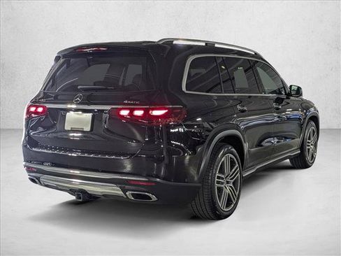 Certified 2025 Mercedes-Benz GLS 450 4MATIC image 8