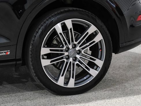 Used 2018 Audi SQ5 Premium Plus w/ Navigation Package image 68