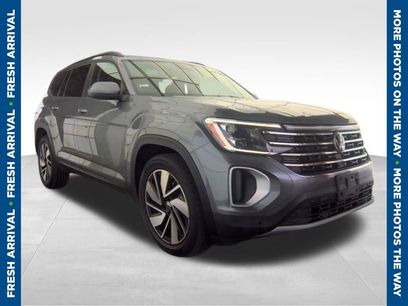 Used 2025 Volkswagen Atlas SE