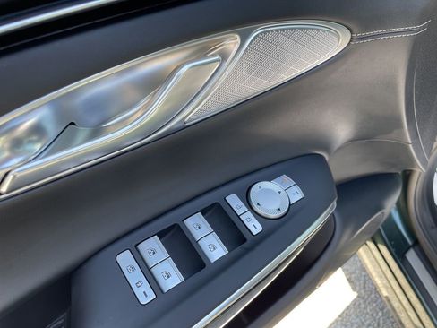 Used 2023 Genesis GV70 2.5T image 14