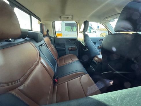 Used 2023 Ford Maverick Lariat w/ Lariat Luxury Package image 4