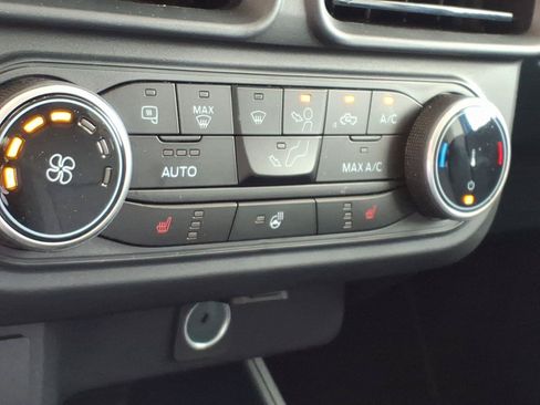 Used 2024 Ford Maverick XLT w/ XLT Luxury Package FWD image 12