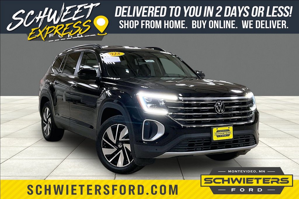Used 2025 Volkswagen Atlas SE AWD/4WD image 1