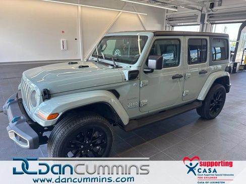 Used 2023 Jeep Wrangler Unlimited Sahara w/ Cold Weather Group AWD/4WD image 1