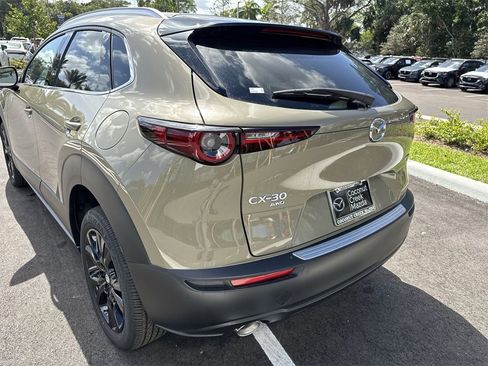 New 2024 MAZDA CX-30 Carbon image 28