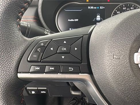 New 2025 Nissan Versa SR w/ Trunk Package image 19