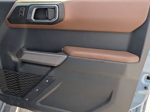 Used 2023 Ford Bronco Outer Banks AWD/4WD image 37