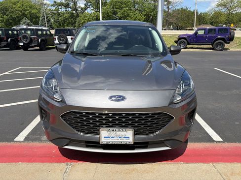 Used 2022 Ford Escape SE w/ Convenience Package AWD/4WD image 4