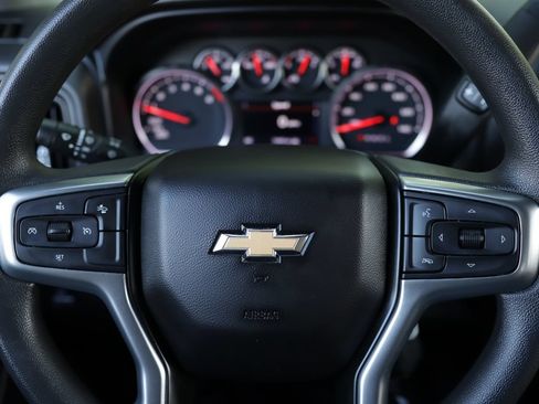Used 2022 Chevrolet Silverado 1500 Custom w/ LPO, Dark Essentials Package AWD/4WD image 11