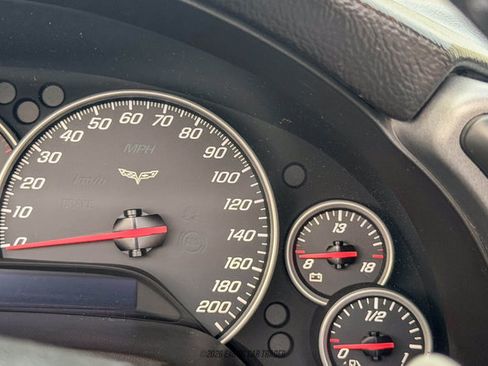 Used 2006 Chevrolet Corvette Convertible w/ Preferred Equipment Group RWD image 41