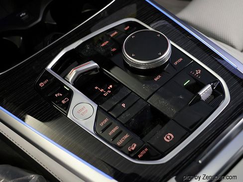 New 2026 BMW X5 xDrive50e w/ M Sport Package image 24