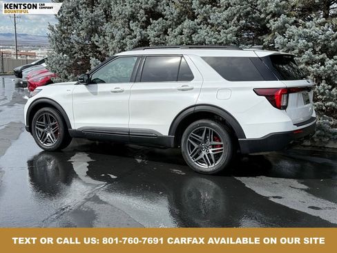 Used 2025 Ford Explorer ST-Line w/ ST-Line Street Pack image 5