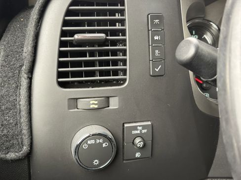 Used 2013 Chevrolet Silverado 1500 LT image 20