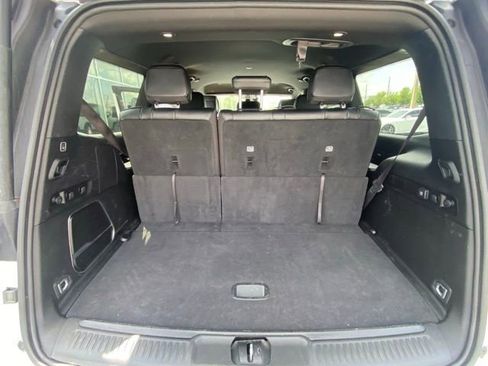 Used 2024 Jeep Wagoneer Series II w/ Flexible Seating Group RWD image 24
