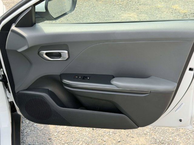 Used 2025 Kia K4 FWD image 10