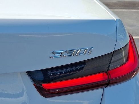 Certified 2025 BMW 330i xDrive Sedan w/ Convenience Package image 30
