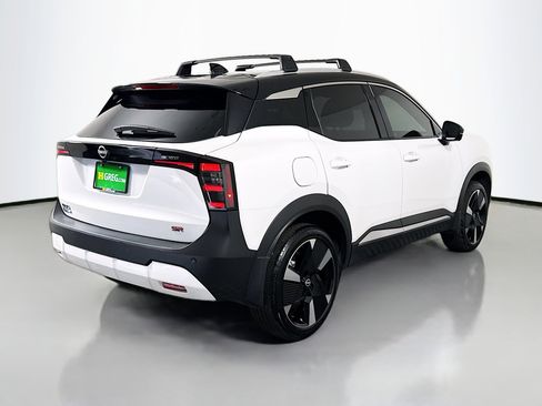 Used 2026 Nissan Kicks SR w/ SR Premium Package FWD image 10