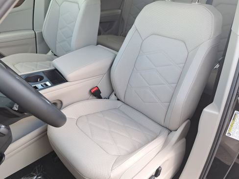 New 2026 Volkswagen Atlas SE image 15