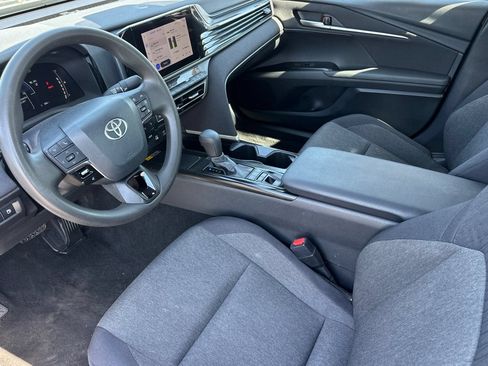 Used 2025 Toyota Camry LE FWD image 11