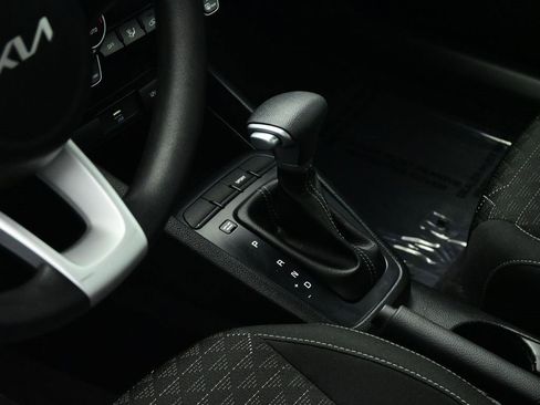 Certified 2023 Kia Rio S w/ Technology Package image 18