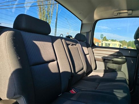 Used 2013 Chevrolet Silverado 2500 LT w/ Z71 Appearance Package image 12