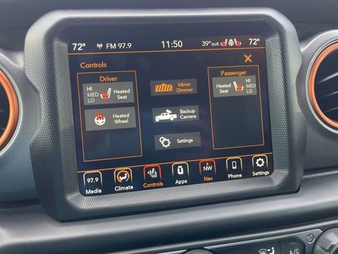 Used 2023 Jeep Gladiator Mojave w/ Cold Weather Group image 21