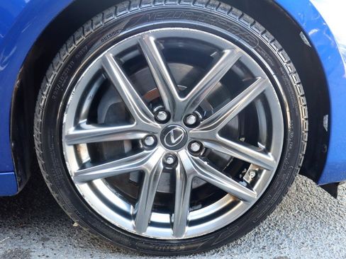 Used 2018 Lexus IS 300 RWD image 32