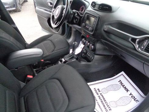 Used 2017 Jeep Renegade Altitude image 14