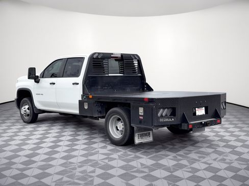 Used 2025 Chevrolet Silverado 3500 W/T w/ WT Convenience Package AWD/4WD image 3