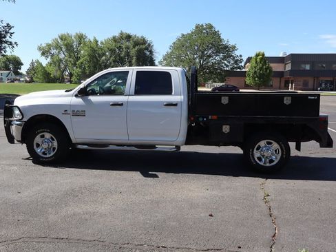 Used 2018 RAM 3500 Tradesman w/ Chrome Appearance Group AWD/4WD image 9